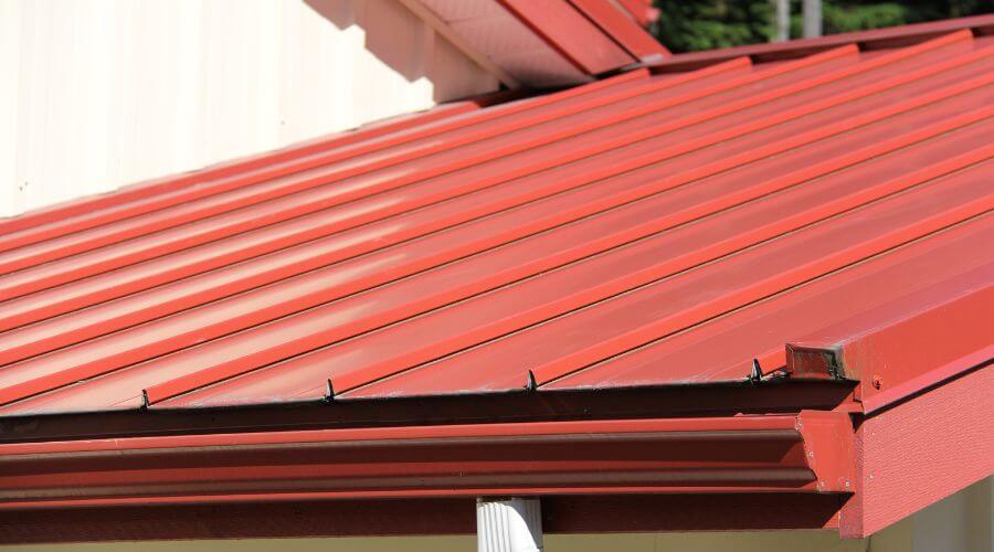 Professional gutter cleaning services in New Concord, KY